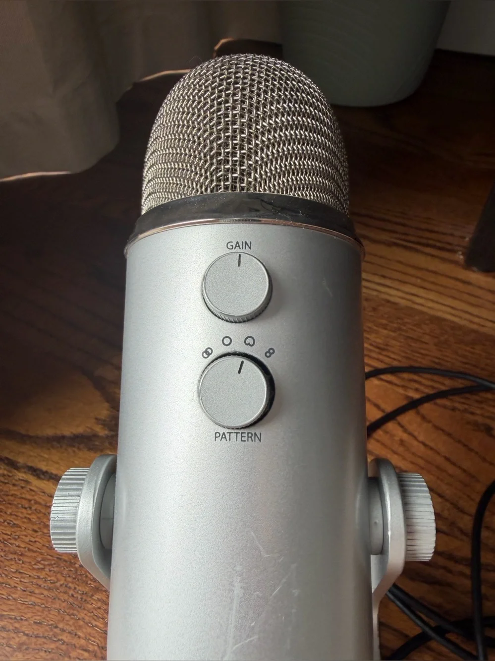 🎙️ Yeti USB Microphone (Silver) | Cord | Pop Filter